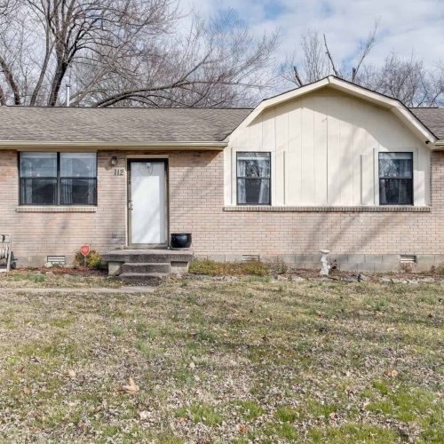 By submitting this image to RealTracs Inc, the User grants to RealTracs Inc an unrestricted license to use the image in compilations of properties and in other ways authorized by the Board of Directors.